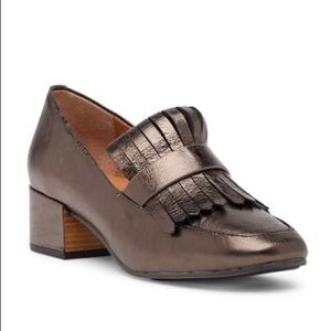 Bronze Tassel Leather Loafer Gentle Souls Size 8